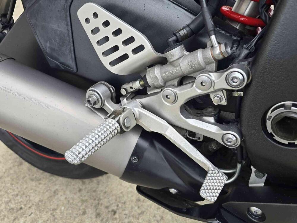 Yamaha YZF R6 (2006 - 07) (18)
