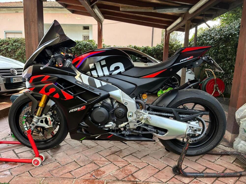 Aprilia RSV4 1100 Factory (2021 - 24) (3)