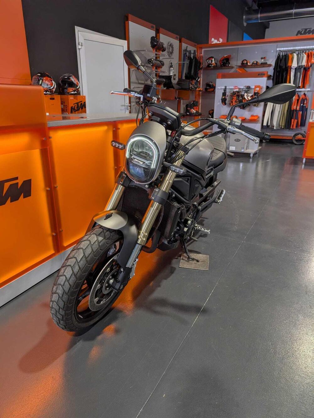 Benelli Leoncino 800 (2022 - 26) (3)