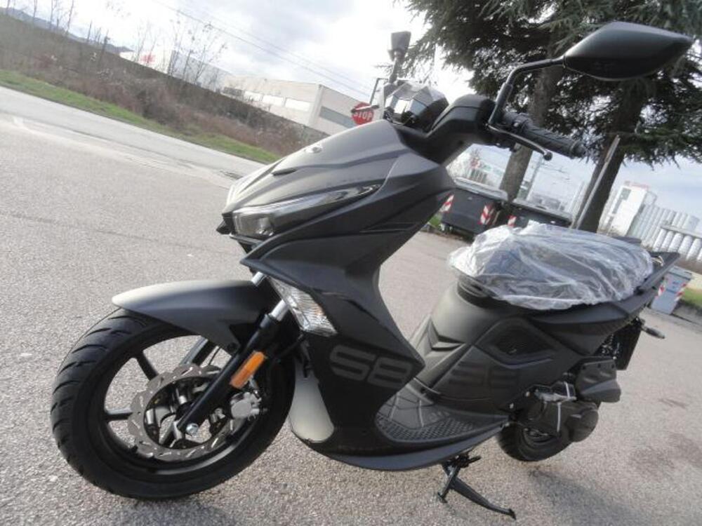 Kymco Super 8 50 R (2022 - 26) (4)