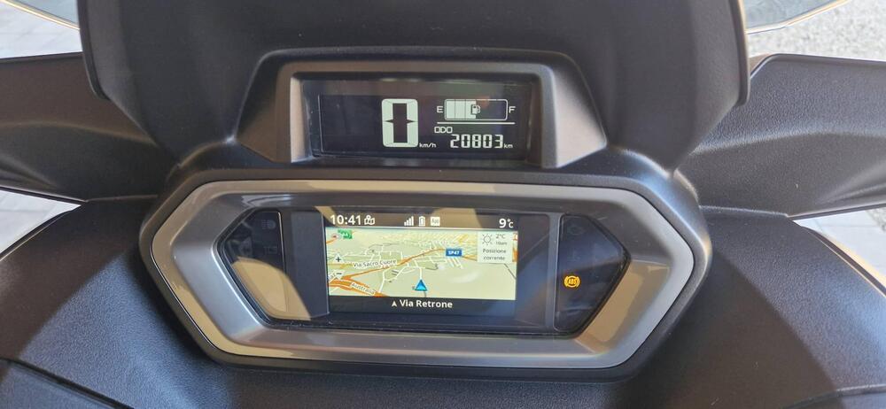 Yamaha X-Max 300 Tech Max (2021 - 24) (9)