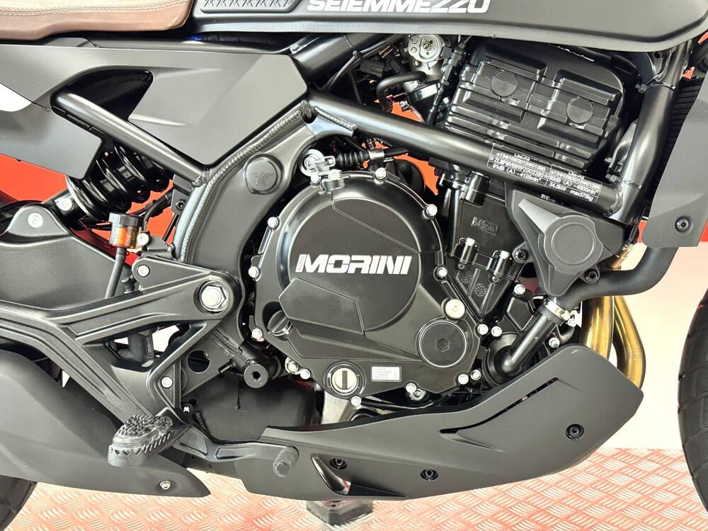 Moto Morini SEIEMMEZZO SCR (2022 - 26) (10)
