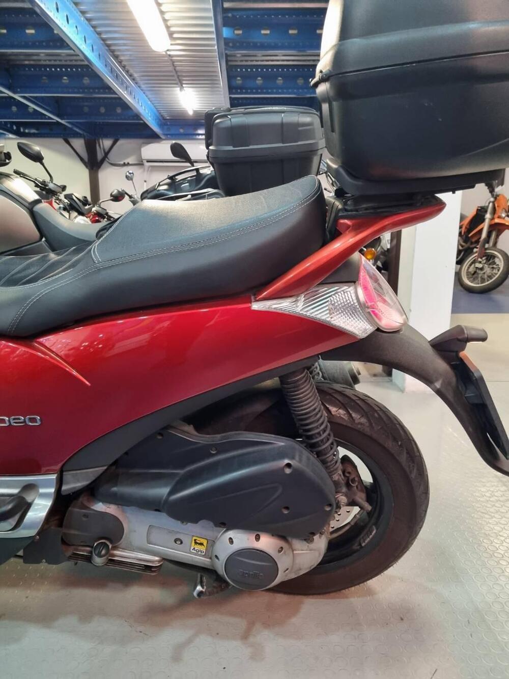 Aprilia Scarabeo 300 Special (2009 - 13) (4)