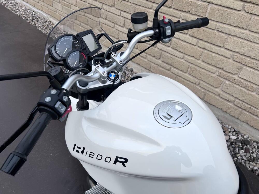 Bmw R 1200 R (2006 - 11) (12)