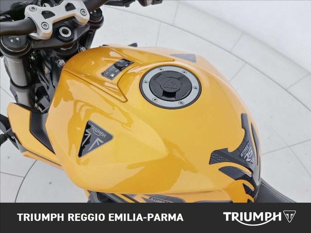 Triumph Street Triple 765 RS (2023 - 26) (12)
