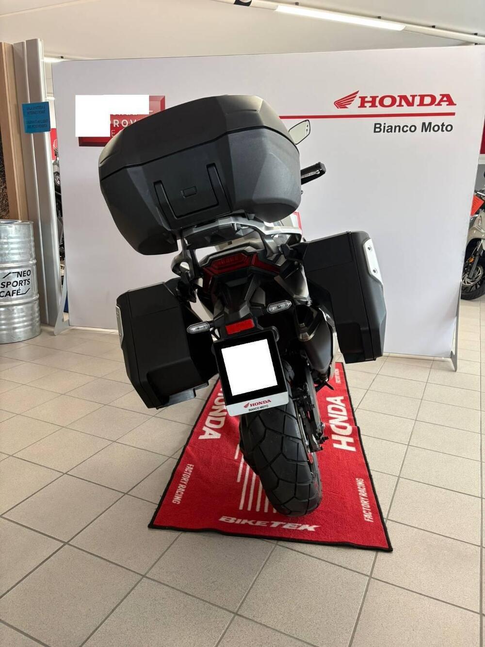 Honda X-ADV 750 DCT Travel (2021 - 24) (6)