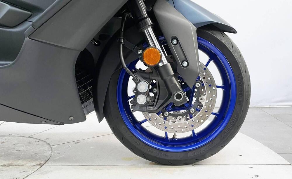 Yamaha T-Max 560 (2022 - 24) (8)