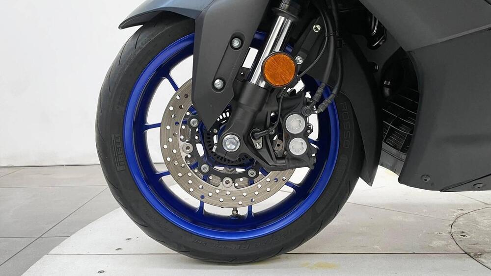 Yamaha T-Max 560 (2022 - 24) (3)