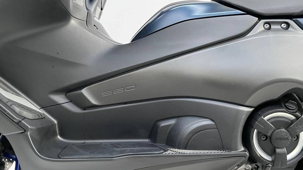 Yamaha T-Max 560 (2022 - 24) (4)