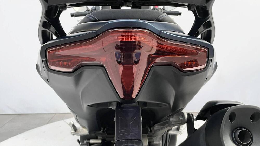 Yamaha T-Max 560 (2022 - 24) (13)