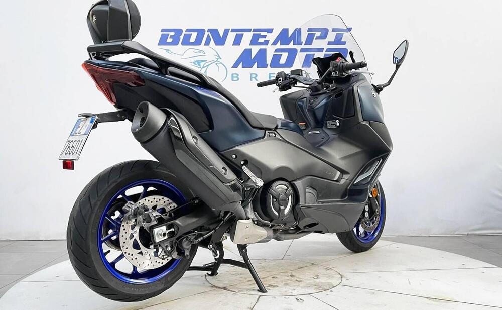 Yamaha T-Max 560 (2022 - 24) (18)