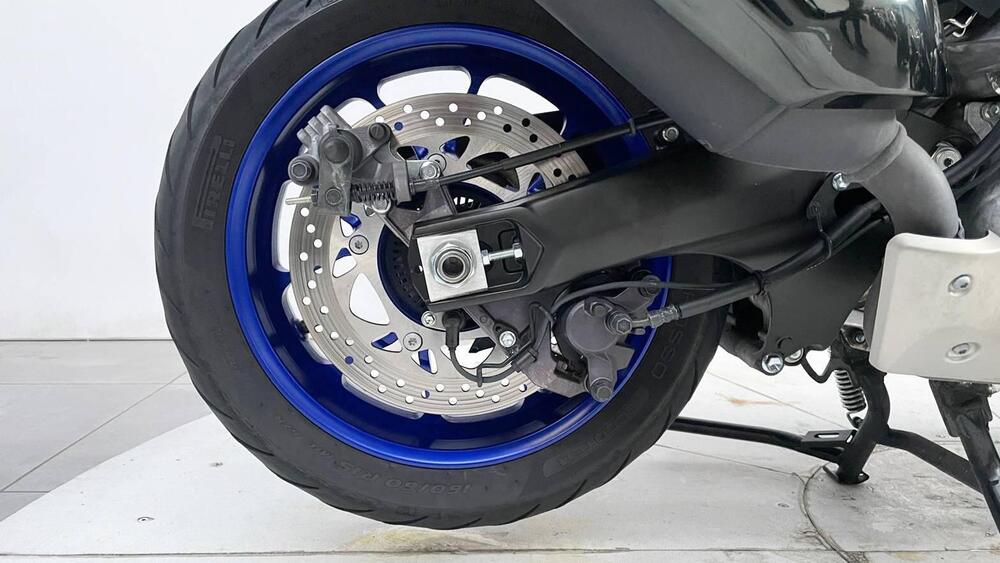 Yamaha T-Max 560 (2022 - 24) (6)