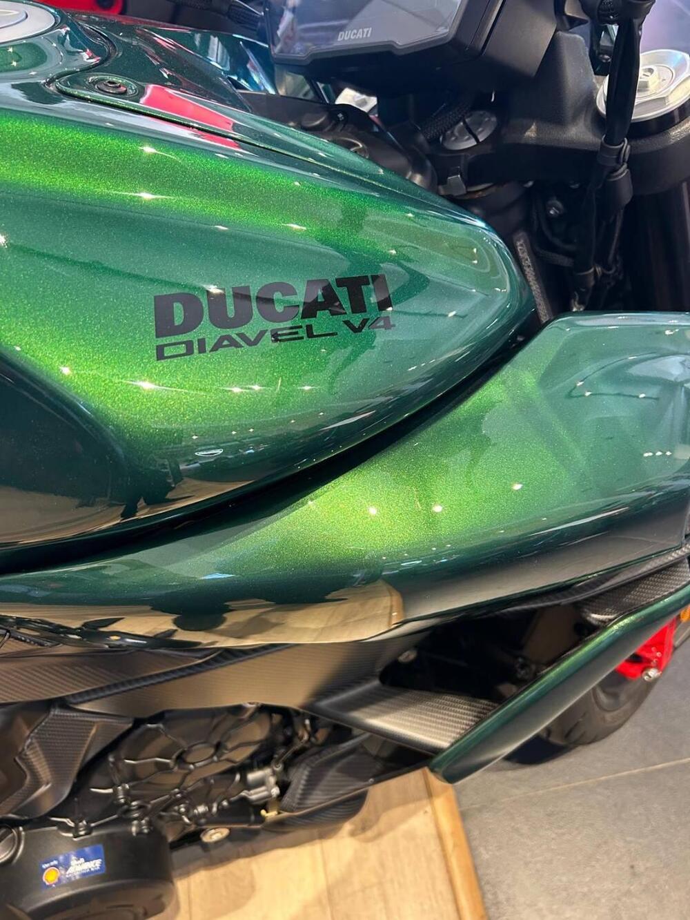 Ducati Diavel for Bentley (2024) (3)