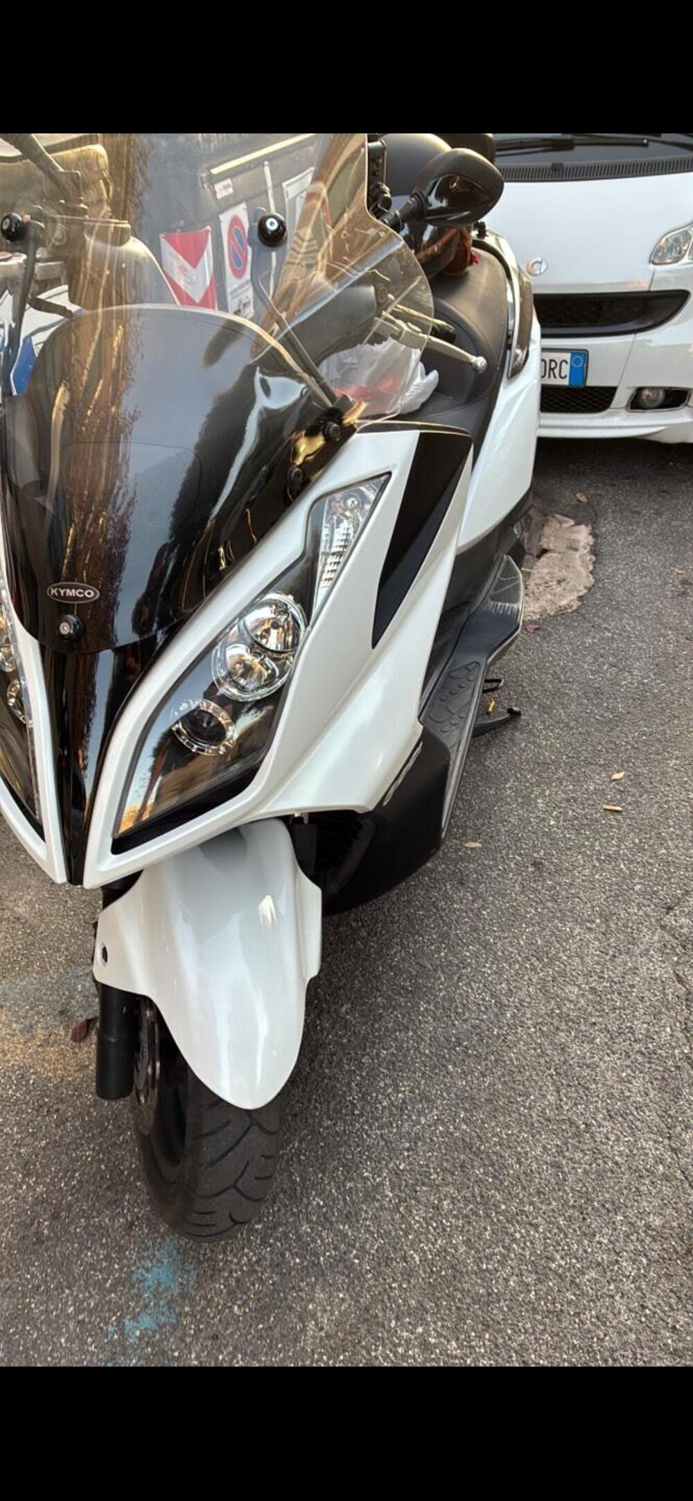 Kymco Downtown 300i ABS (2009 - 17) (2)