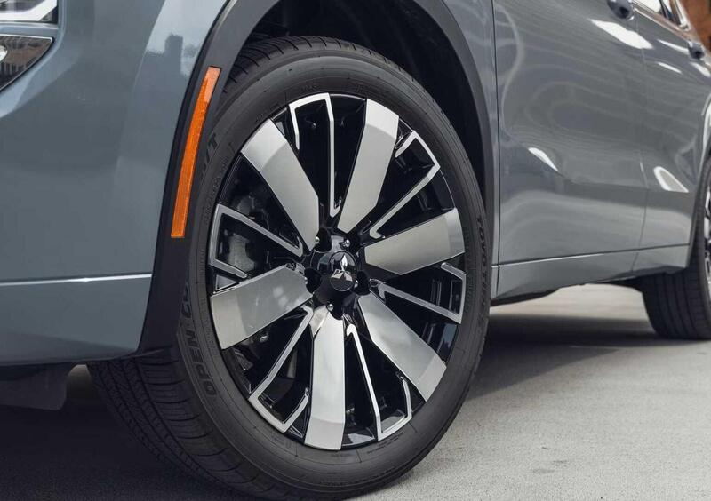 Mitsubishi Outlander (2026-->>) (27)