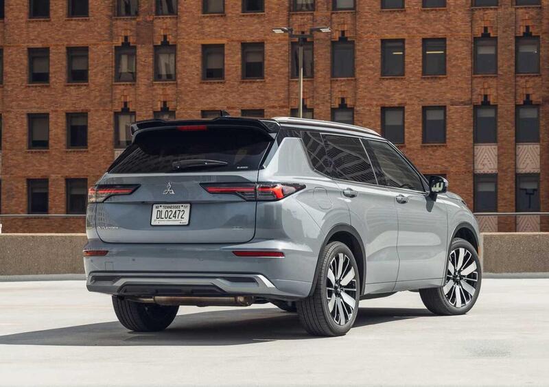 Mitsubishi Outlander (2026-->>) (9)