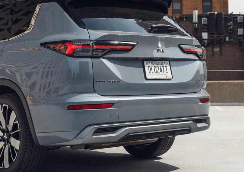 Mitsubishi Outlander (2026-->>) (28)