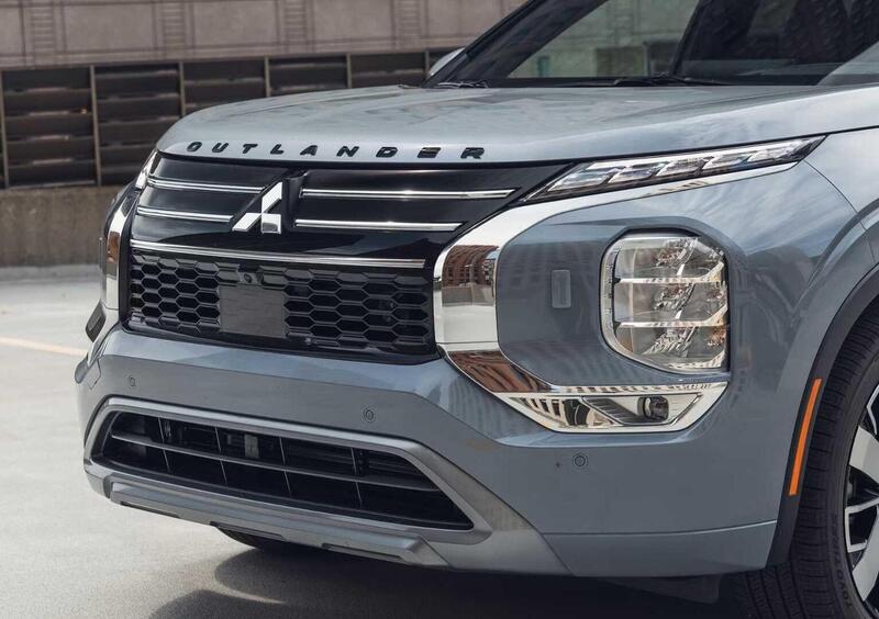 Mitsubishi Outlander (2026-->>) (25)