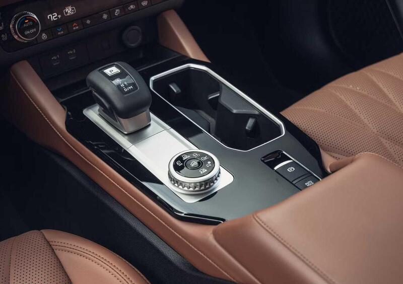 Mitsubishi Outlander (2026-->>) (20)