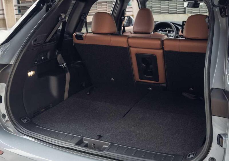 Mitsubishi Outlander (2026-->>) (23)