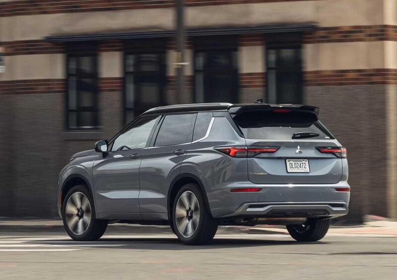 Mitsubishi Outlander (2026-->>) (7)