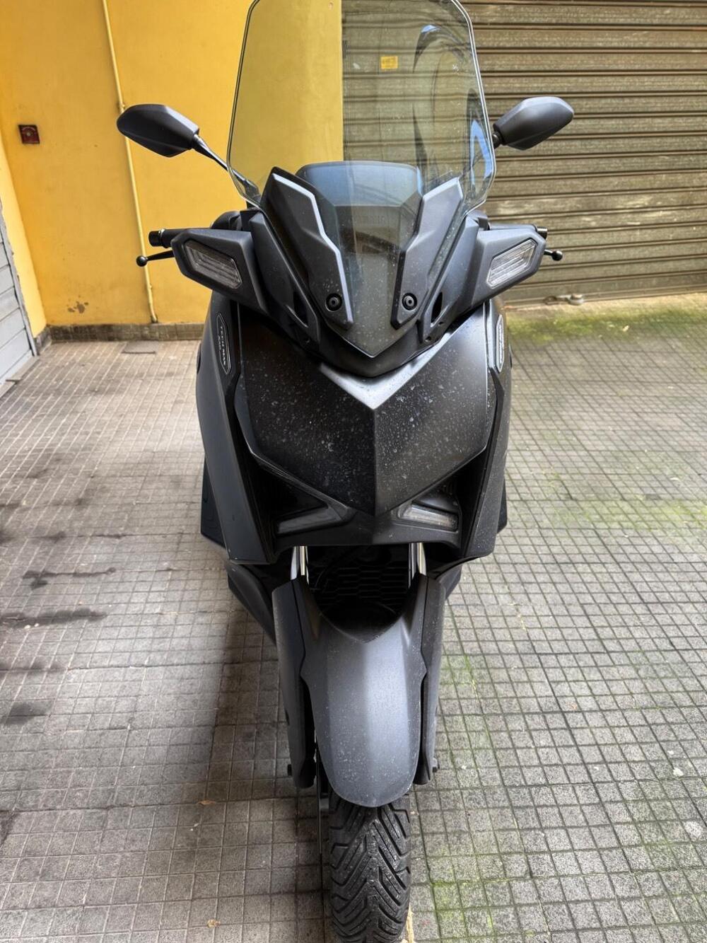 Yamaha X-Max 300 Tech Max (2021 - 24) (4)