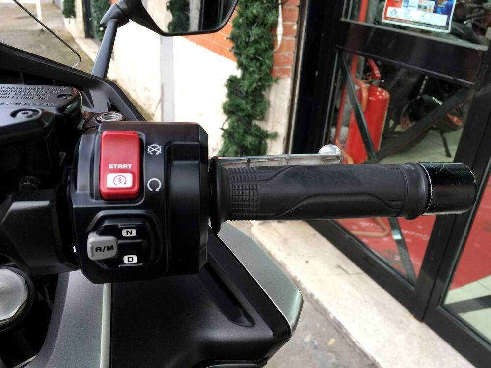 Honda Forza 750 DCT (2021 - 24) (13)