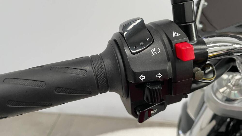 Suzuki GSR 600 (2006 - 11) (9)