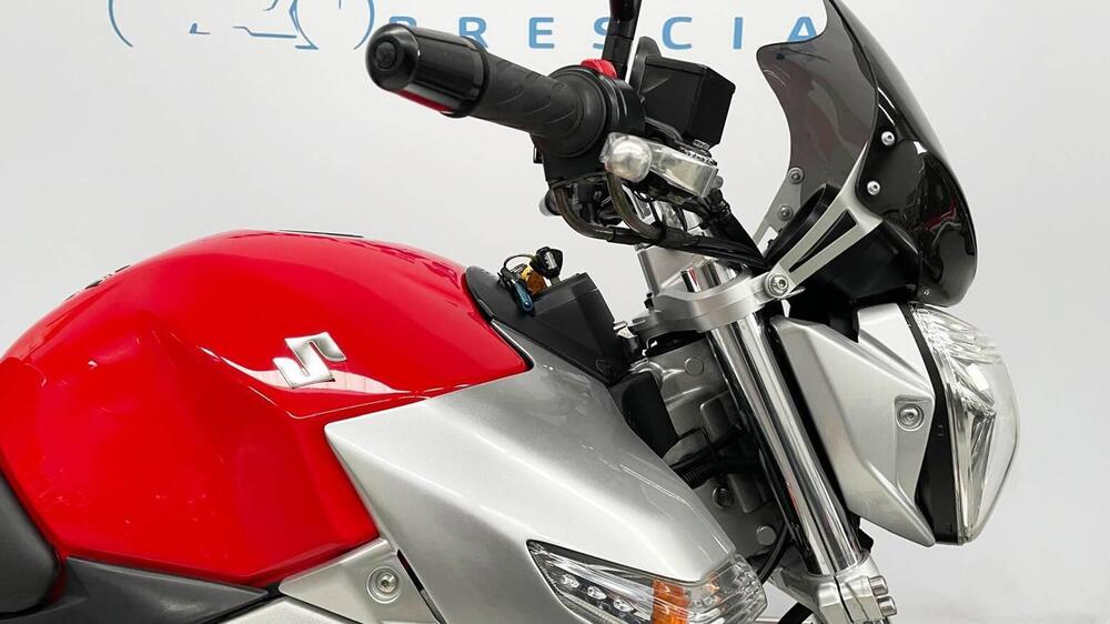 Suzuki GSR 600 (2006 - 11) (16)