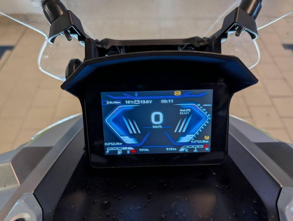 QJ Motor ATR 125 X (2024 - 26) (4)