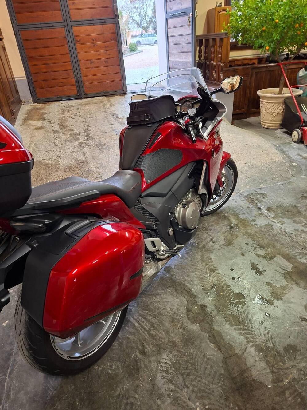 Honda VFR 1200 F ABS (2009 - 16) (5)