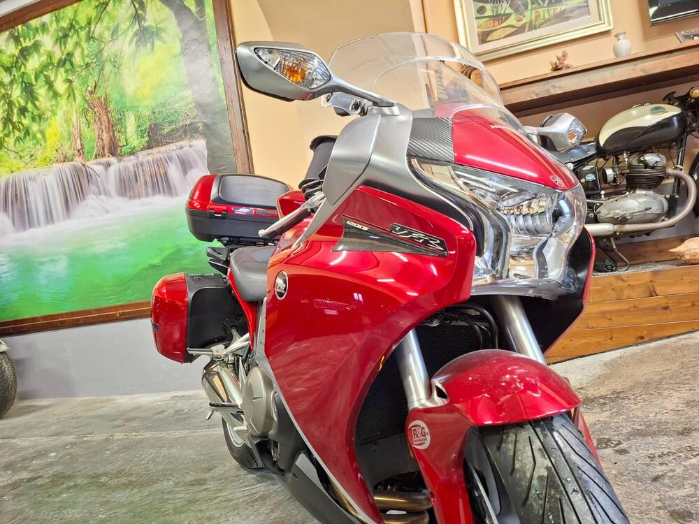 Honda VFR 1200 F ABS (2009 - 16) (6)