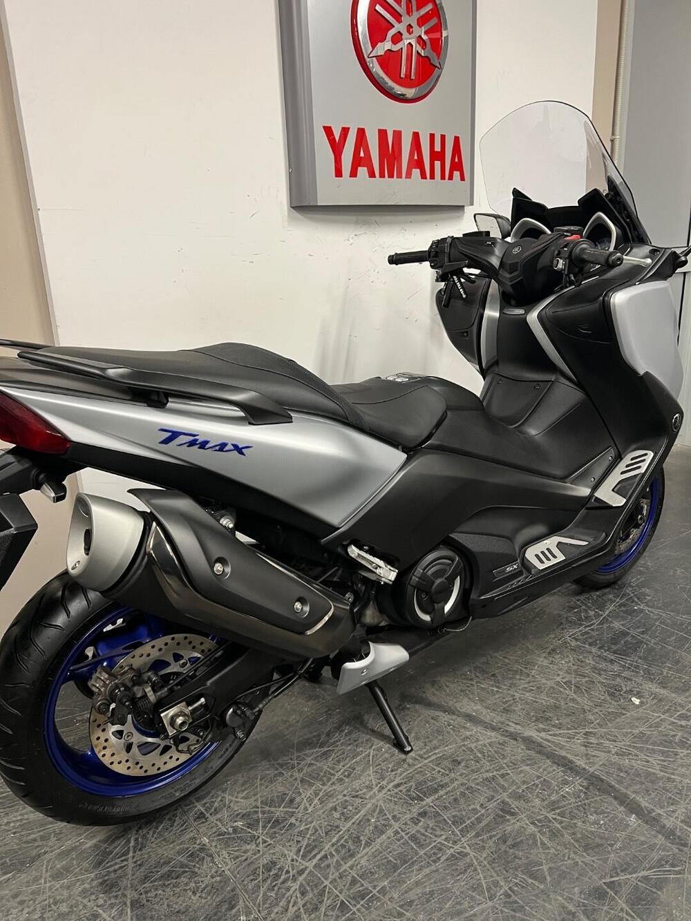 Yamaha T-Max 530 SX (2017 - 19) (4)