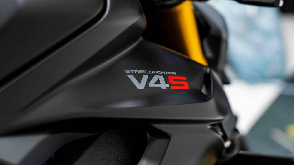 Ducati Streetfighter V4 S (2023 - 24) (11)