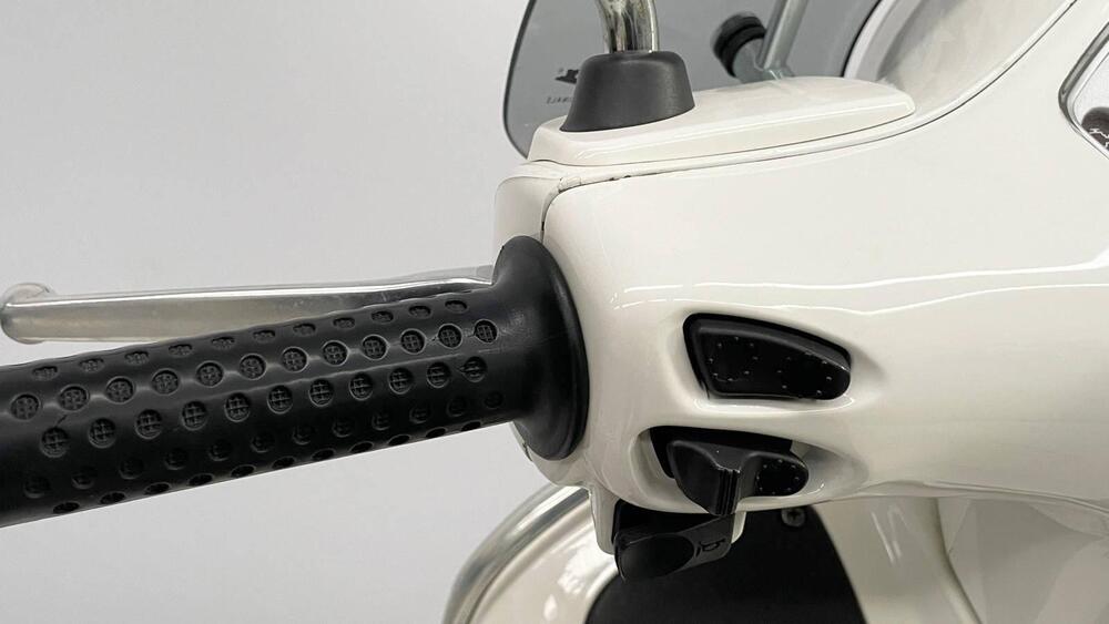 Vespa GTS 300 Super (2008 - 16) (10)