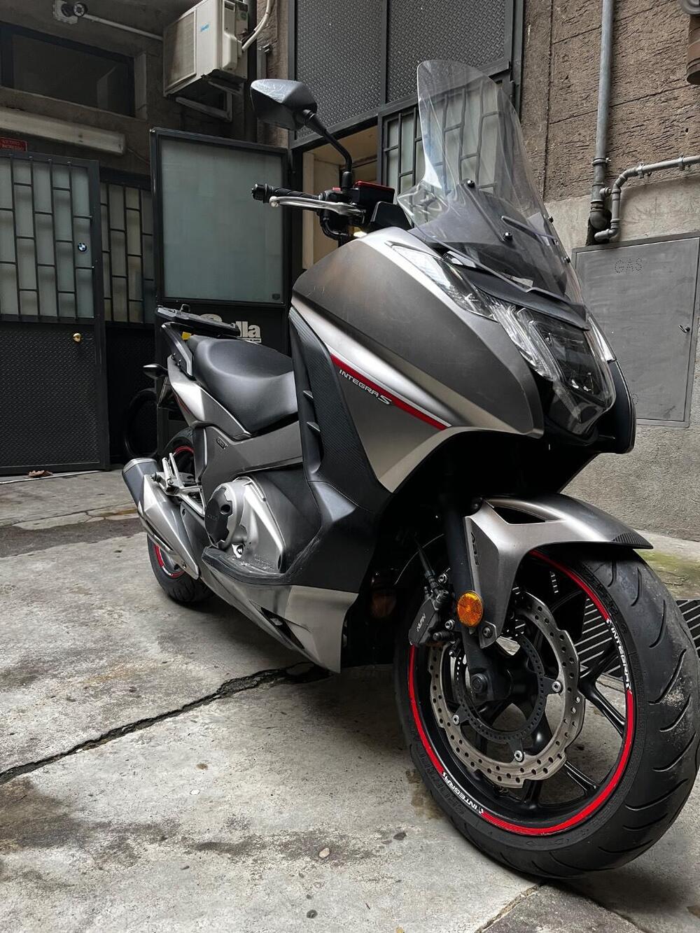 Honda Integra 750 DCT (2016 - 17) (4)