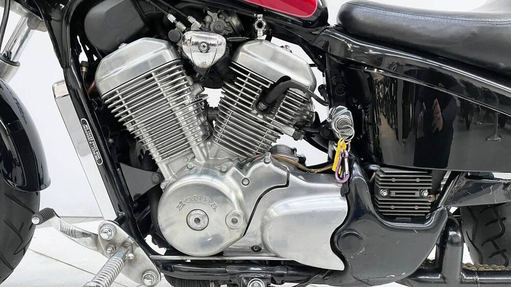 Honda VT 600 C Shadow (1989 - 98) (4)