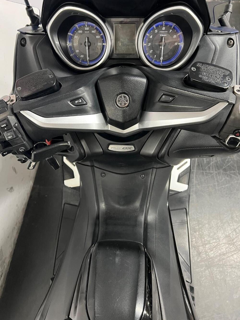 Yamaha T-Max 530 DX (2017 - 19) (9)