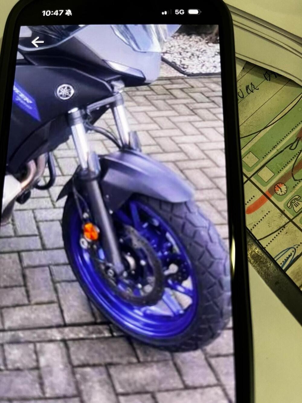 Moto Guzzi V7 III Stone (2017 - 20) (11)