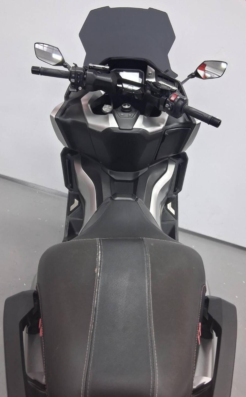 Honda Forza 750 DCT (2021 - 24) (4)