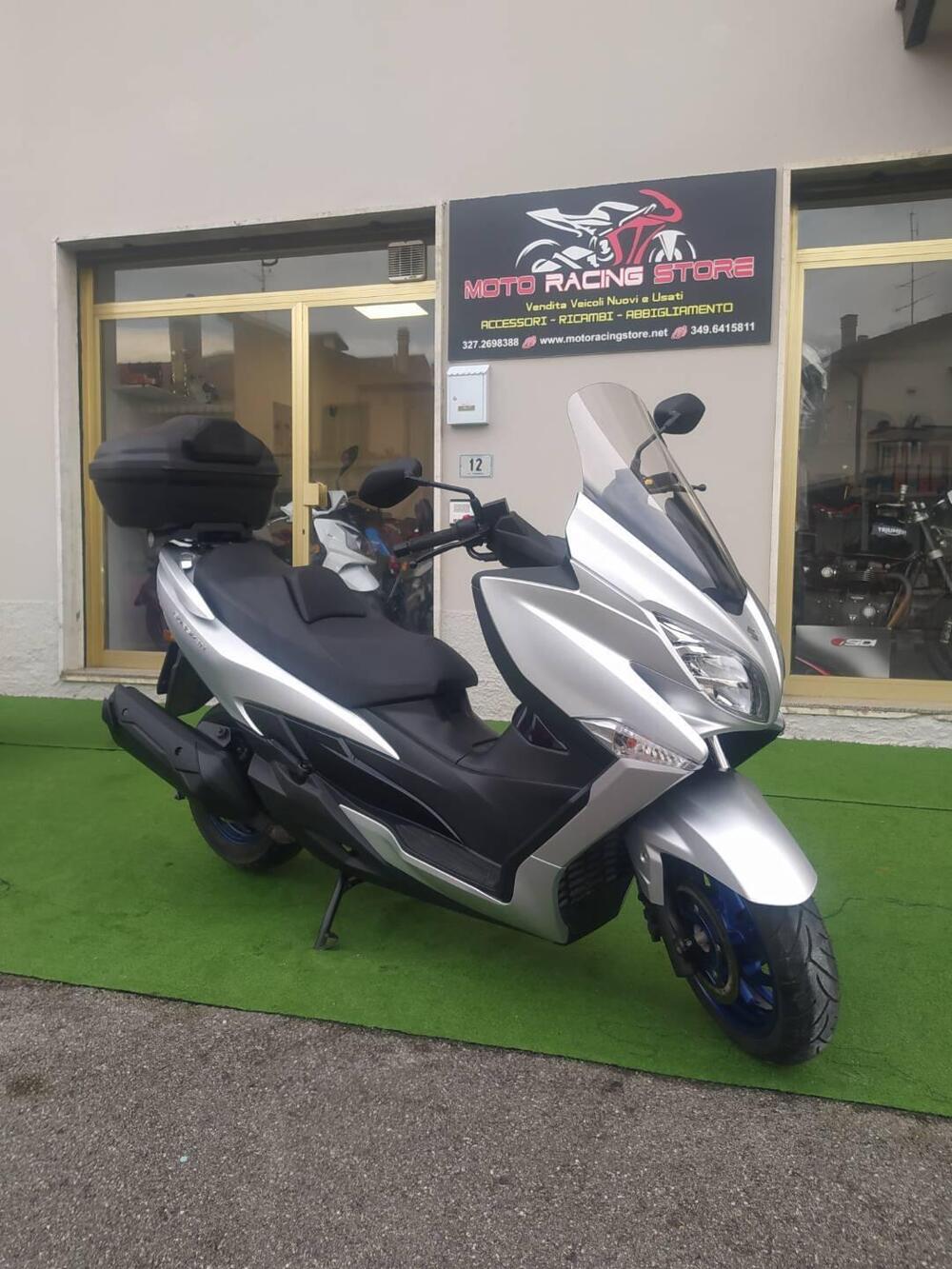 Suzuki Burgman 400 (2022 - 24) (2)