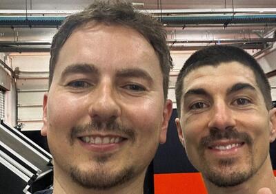 MotoGP 2026. Jorge Lorenzo accende la miccia in Casa KTM: Tensioni tra Acosta e Viñales... Pedro sa che Maverick sarà più forte grazie a me