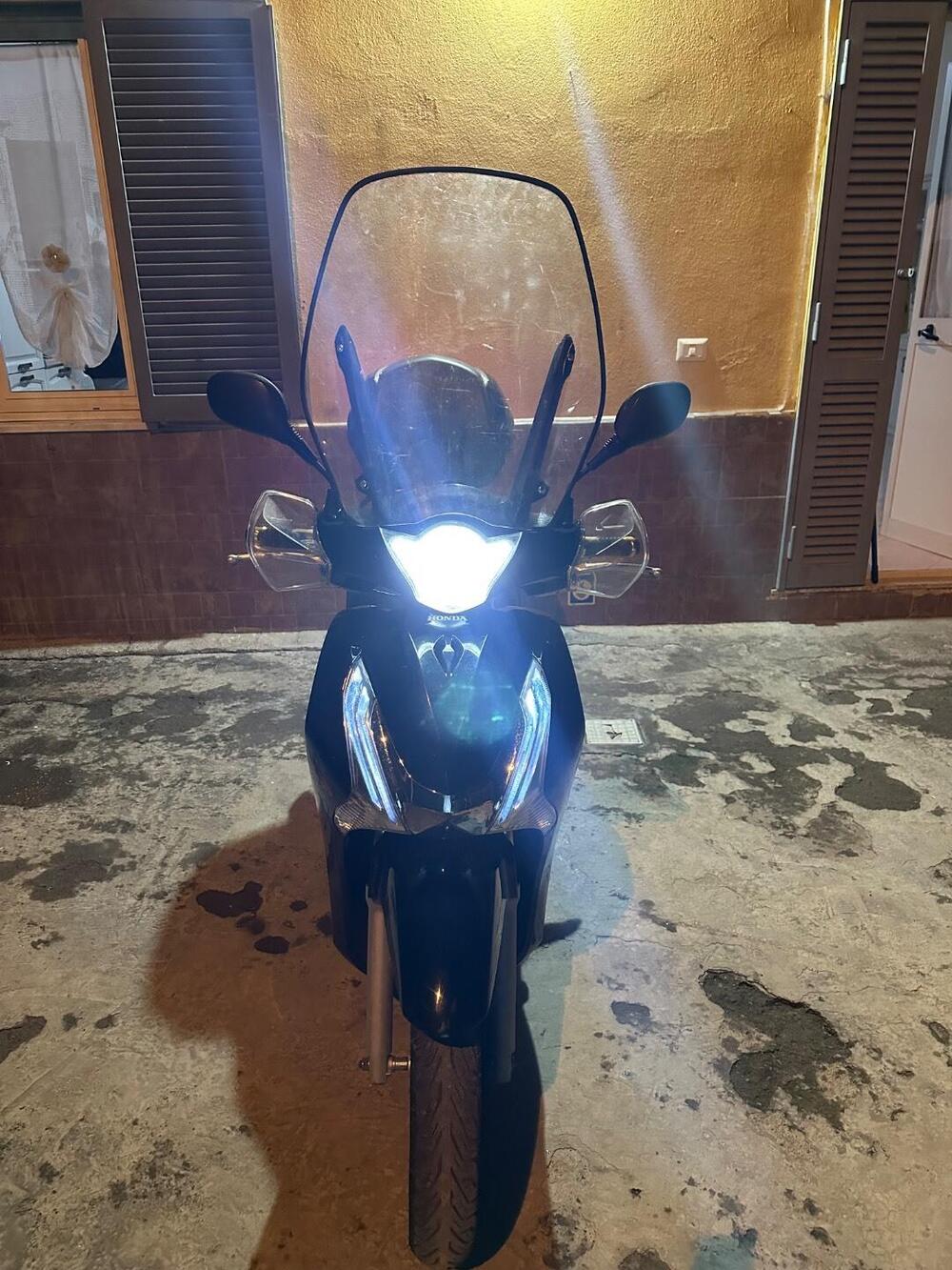 Honda SH 150 i ABS (2013 - 16) (2)