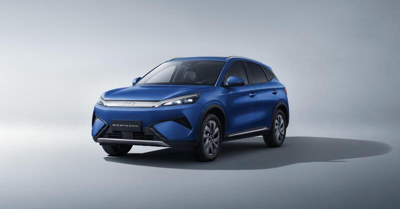 BYD Atto 3 EVO: cambia poco fuori, ma tanto sotto la carrozzeria | Caratteristiche, allestimenti e prezzi