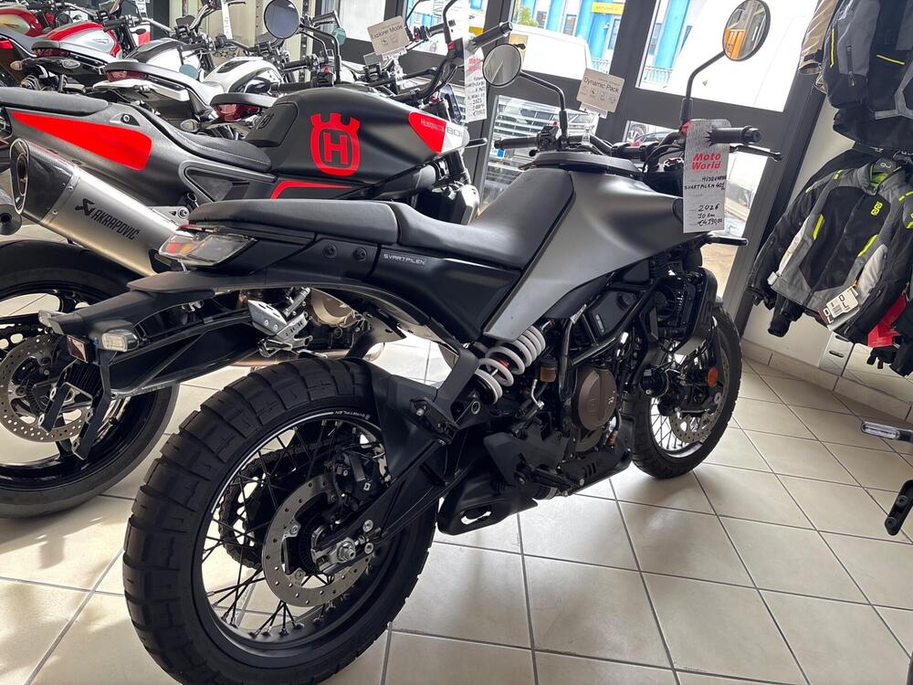 Husqvarna Svartpilen 401 (2024 - 26) (3)