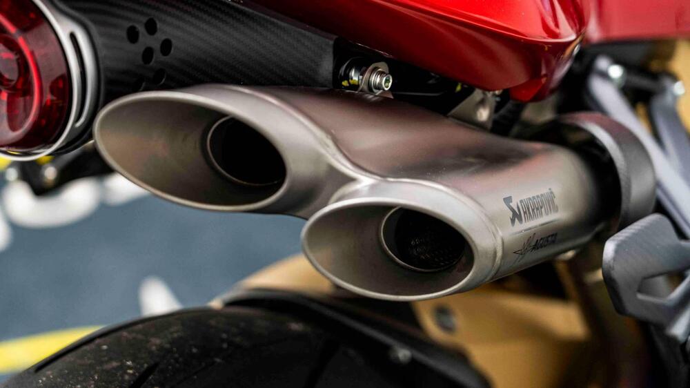 MV Agusta Superveloce 1000 Serie Oro (2024 - 26) (18)