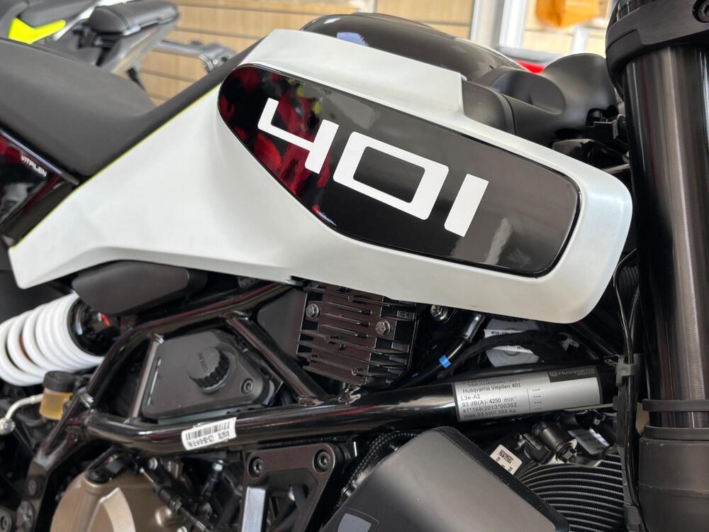 Husqvarna Vitpilen 401 (2024 - 26) (4)