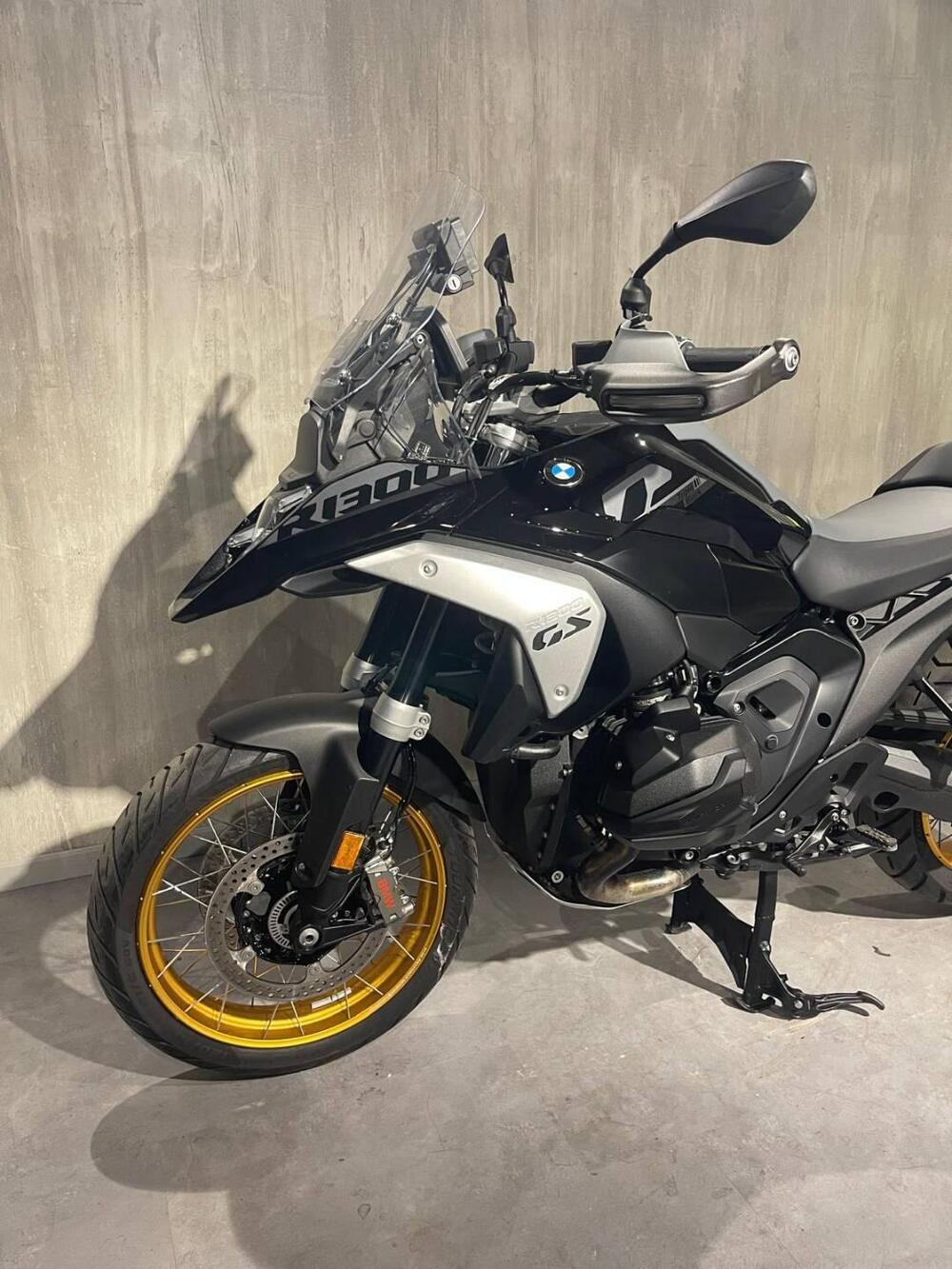 Bmw R 1300 GS Triple Black (2023 - 26) (4)