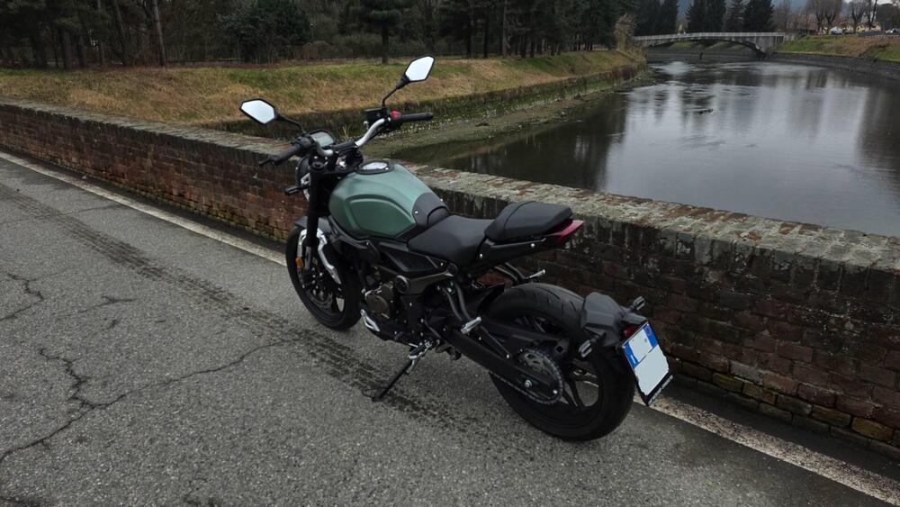 Voge Trofeo 300AC (2021 - 26) (2)