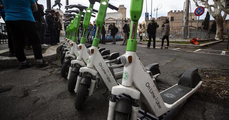 Monopattini, anche Torino potrebbe bloccare lo sharing